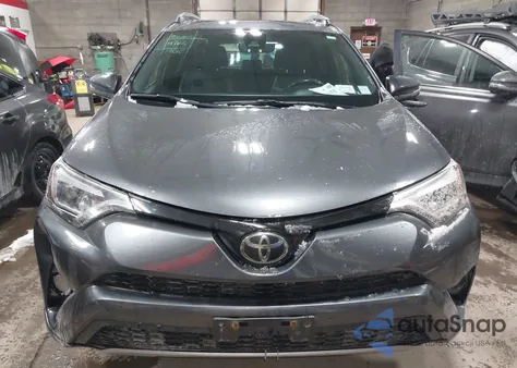 2017 Toyota Rav4 Se z USA, uszkodzony, nr VIN JTMJFREV4HD218460